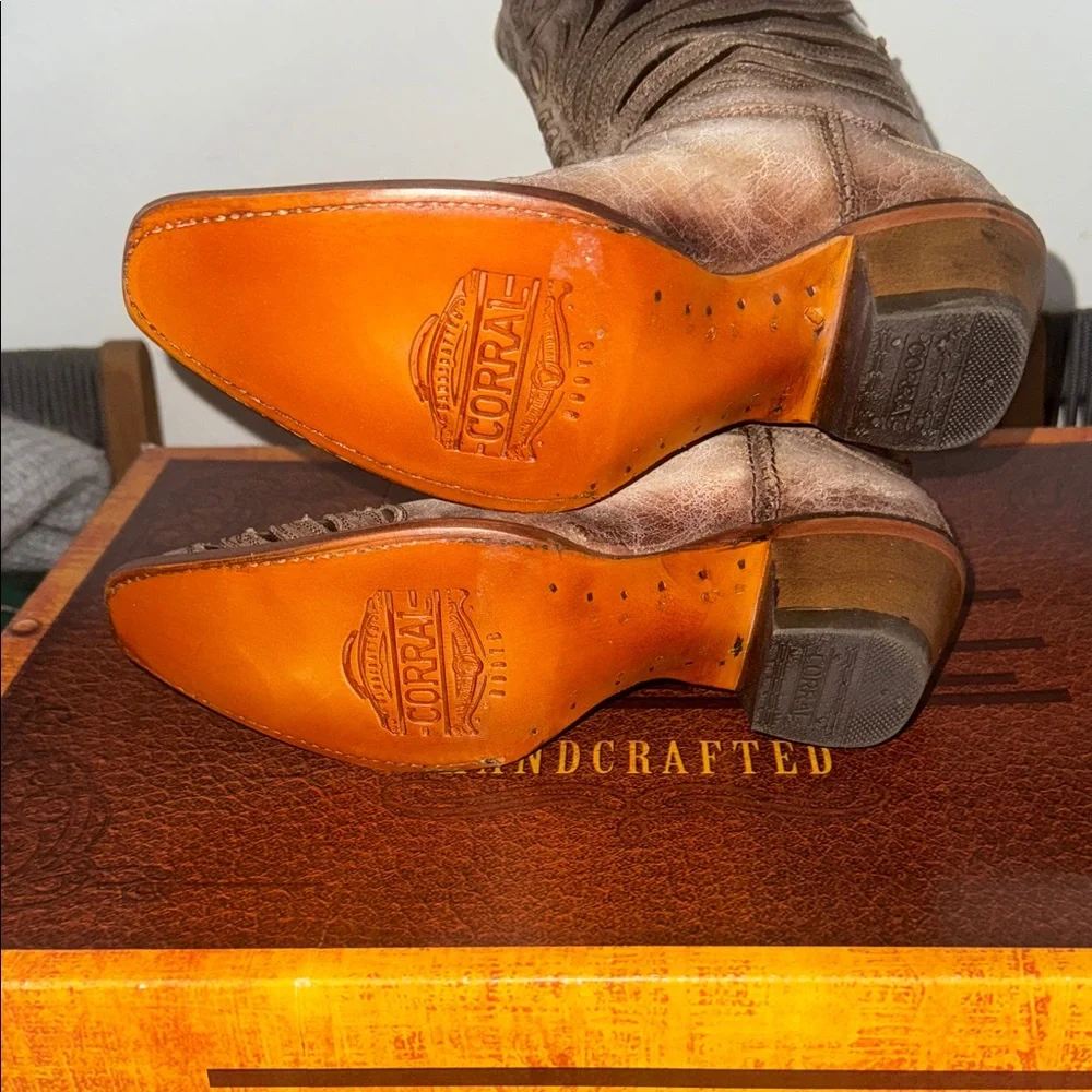 Corral Gold and Tan Western Boots - Picture 8 of 11